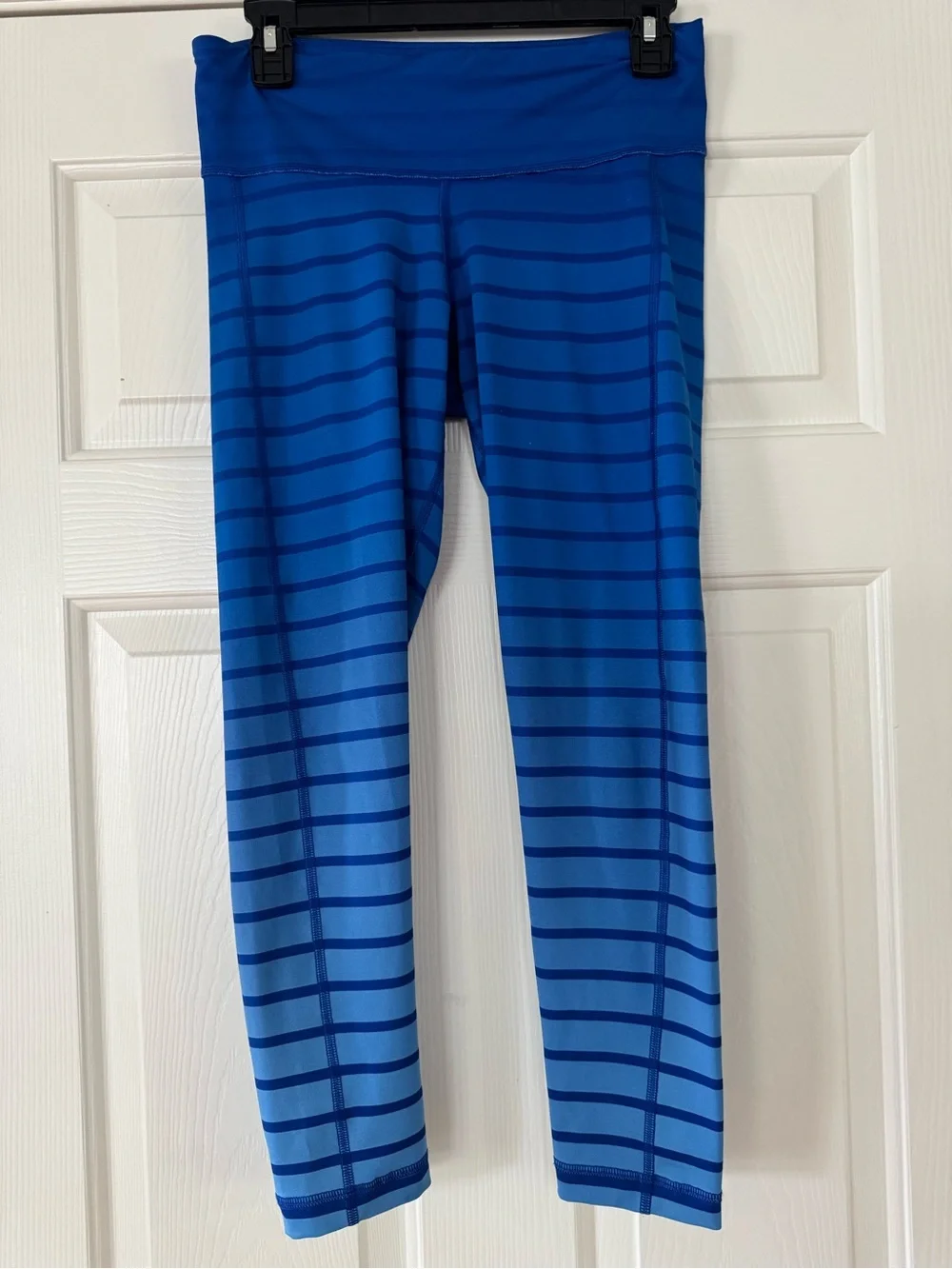Vineyard Vines Blue Striped Athletic Leggings size small athleisure - Picture 1 of 3
